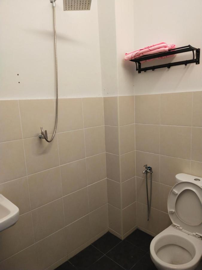 Axaida Homestay Parit Jawa Bakar Parit ภายนอก รูปภาพ