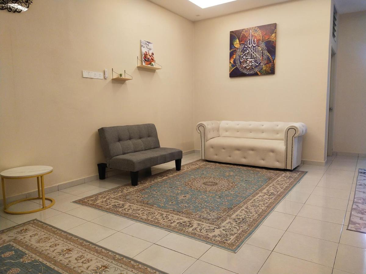Axaida Homestay Parit Jawa Bakar Parit ภายนอก รูปภาพ