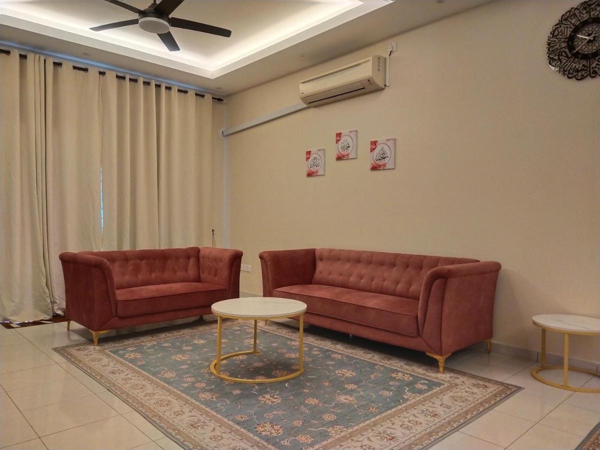 Axaida Homestay Parit Jawa Bakar Parit ภายนอก รูปภาพ